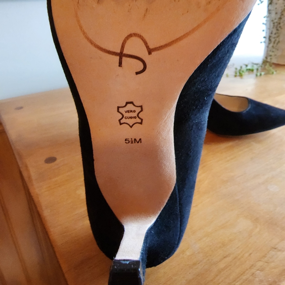 shoes - Picture 3 of 7